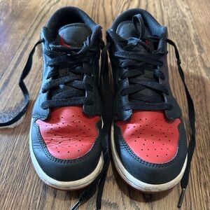 Nike Boys Black and Red Sneakers